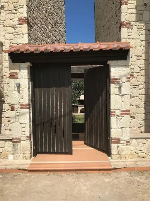 Stone House In Afytos 2 Apartment 0*,